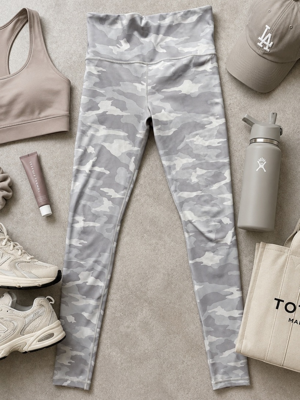 Athleta Elation 7/8 Gray and White Camo High-Waist Cropped Leggings